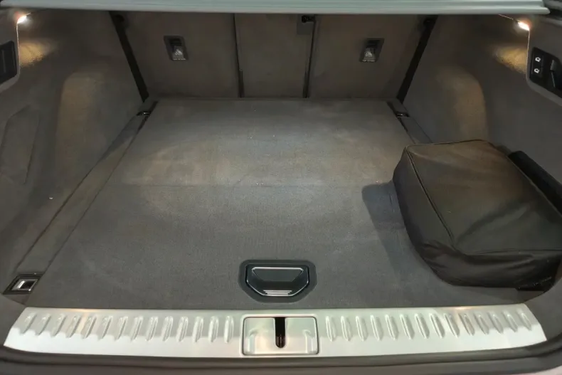 Lotus Eletre din 2023 cu 19.950 km - oferta LOT105467 - foto 6