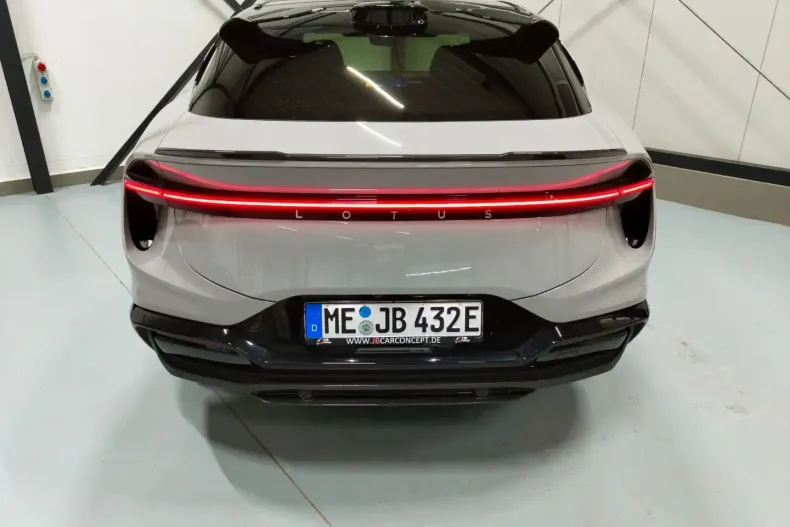 Lotus Eletre din 2023 cu 19.950 km - oferta LOT105467 - foto 16