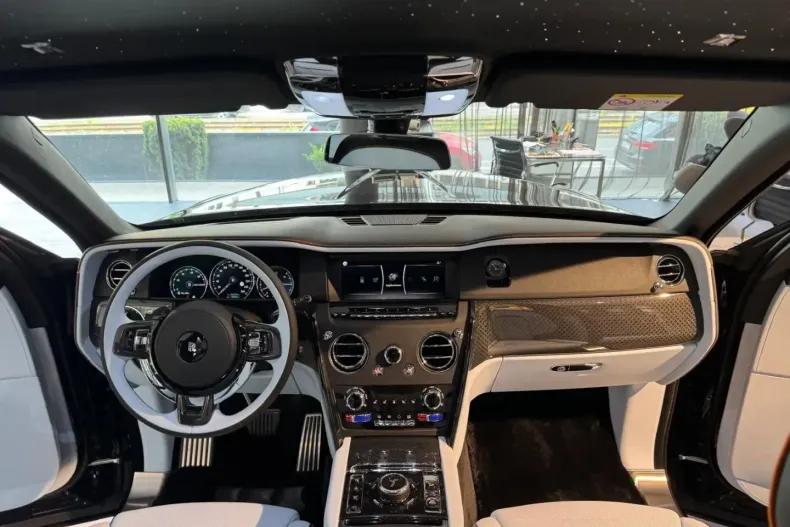 Rolls-Royce Cullinan din 2024 cu 20.000 km - oferta ROL105468 - foto 14