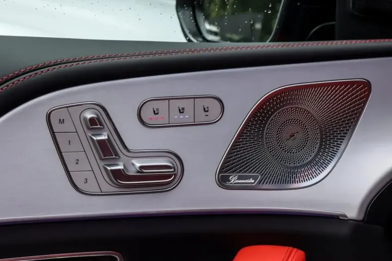 Mercedes-Benz GLE 63 AMG din 2024 cu 9.500 km - oferta MER105474 - foto 11