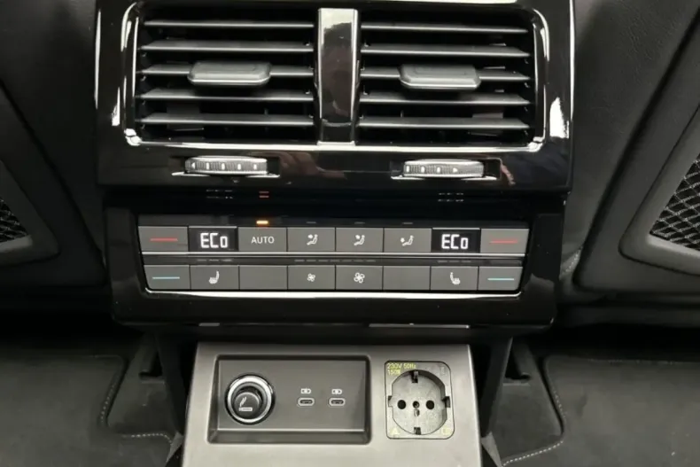 Volkswagen Touareg din 2023 cu 26.000 km - oferta VOL105490 - foto 19