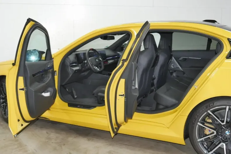 BMW M5 din 2024 cu 3.000 km - oferta BMW105499 - foto 8