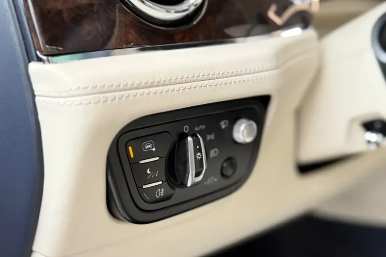 Bentley Bentayga din 2023 cu 48.913 km - oferta BEN105542 - foto 10