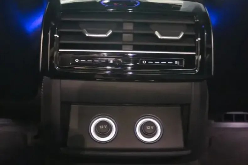 Audi A8 din 2022 cu 63.930 km - oferta AUD105570 - foto 13