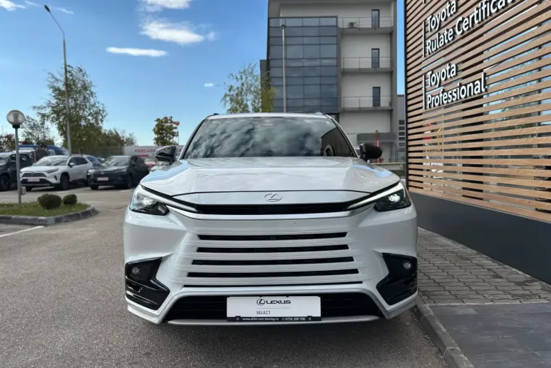 Lexus TX500 H din 2024 cu 9.073 km - oferta LEX105590 - foto 3