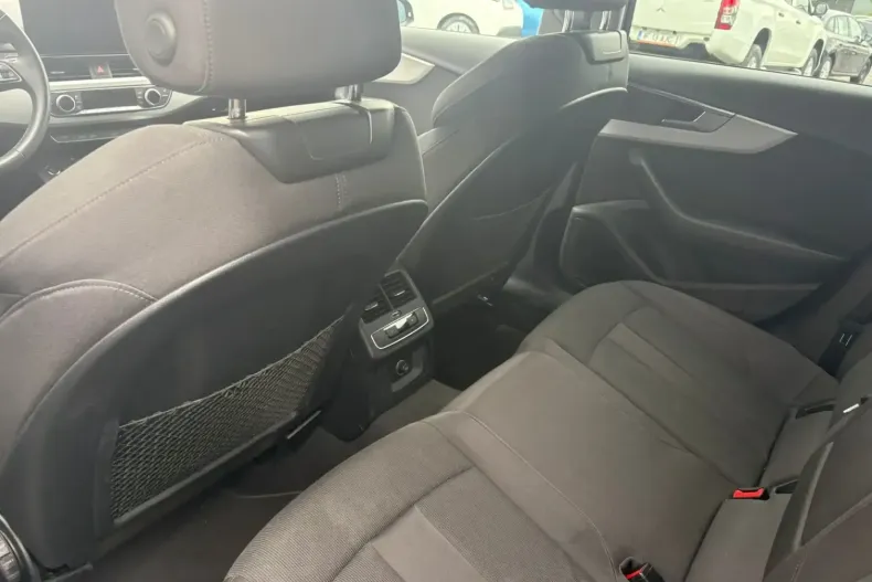 Audi A4 din 2024 cu 46.778 km - oferta AUD105593 - foto 11