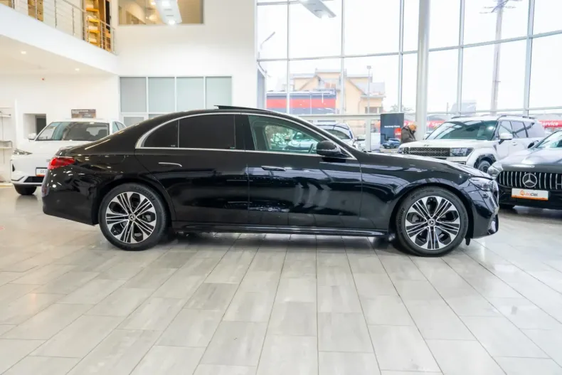 Mercedes-Benz E 200 din 2024 cu 20.600 km - oferta MER105598 - foto 4