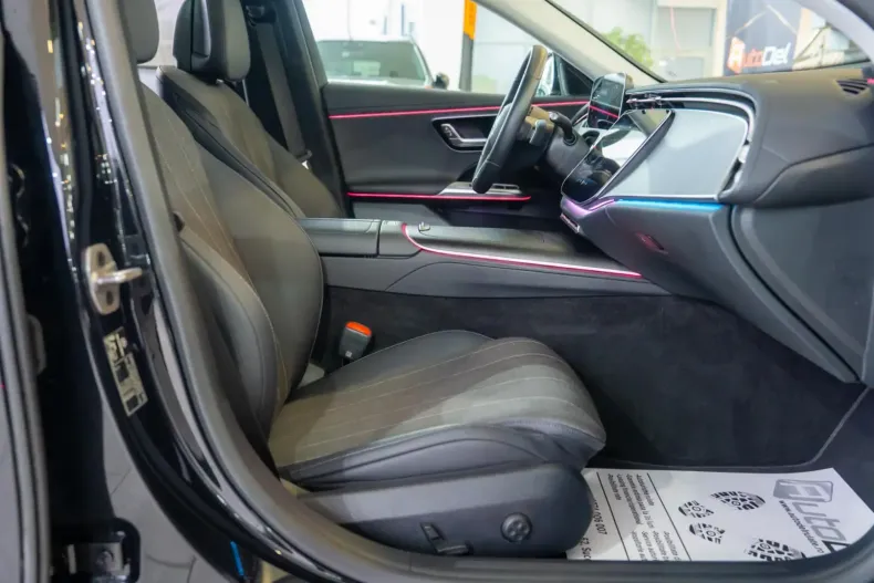 Mercedes-Benz E 200 din 2024 cu 20.600 km - oferta MER105598 - foto 12