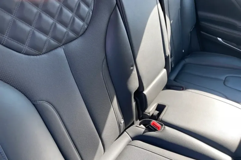 Hyundai SANTA FE din 2022 cu 83.000 km - oferta HYU105604 - foto 19