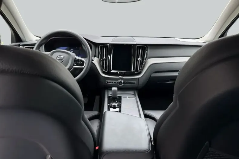 Volvo XC60 din 2024 cu 20.395 km - oferta VOL105605 - foto 13
