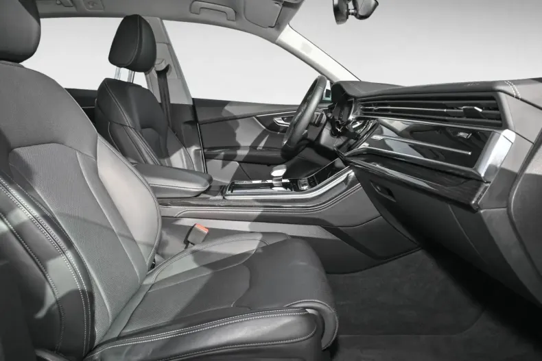 Audi Q8 din 2024 cu 22.072 km - oferta AUD105609 - foto 6