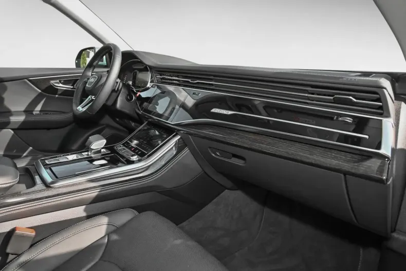 Audi Q8 din 2024 cu 22.072 km - oferta AUD105609 - foto 7