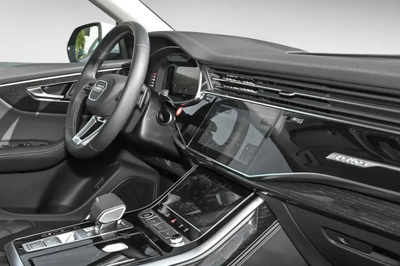 Audi Q8 din 2024 cu 22.072 km - oferta AUD105609 - foto 8