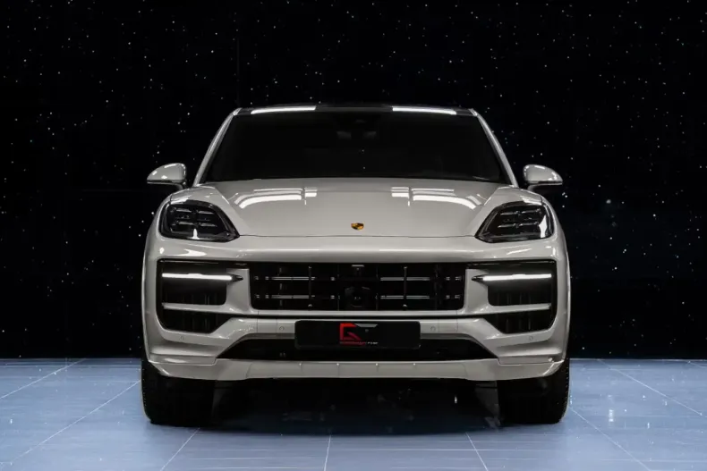 Porsche Cayenne din 2025 cu 50 km - oferta POR105624 - foto 20
