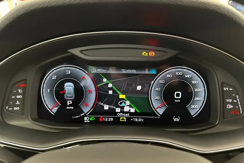 Audi Q8 din 2022 cu 32.427 km - oferta AUD105627 - foto 9