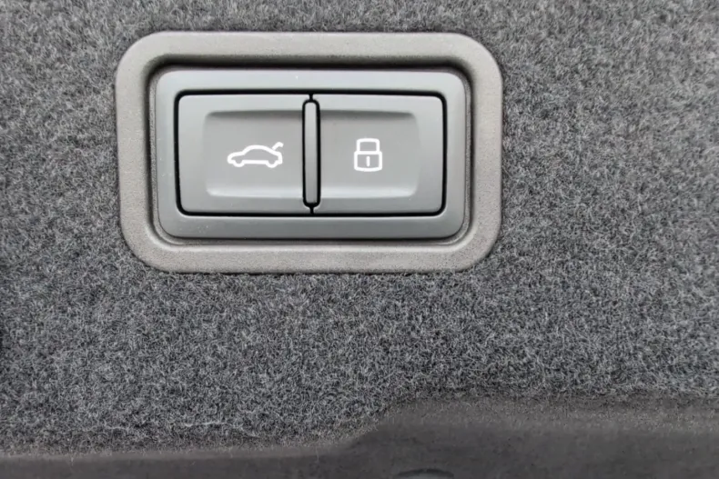 Audi S8 din 2024 cu 28.217 km - oferta AUD105634 - foto 12