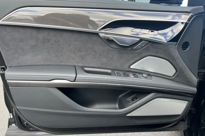 Audi S8 din 2024 cu 29.999 km - oferta AUD105636 - foto 10