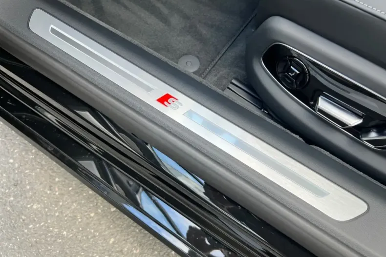 Audi S8 din 2024 cu 29.999 km - oferta AUD105636 - foto 25