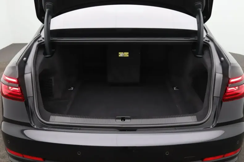 Audi S8 din 2024 cu 16.000 km - oferta AUD105637 - foto 8