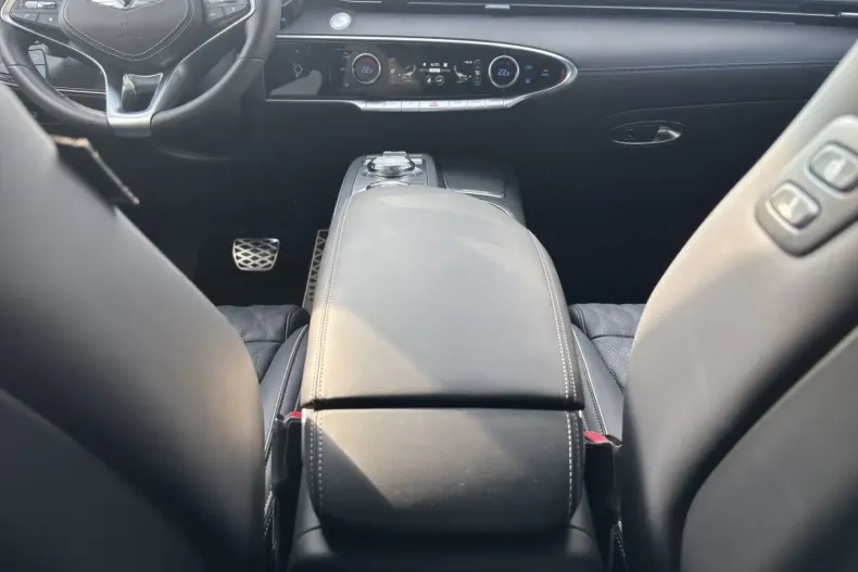 Genesis GV70 din 2024 cu 16.260 km - oferta GEN105640 - foto 11