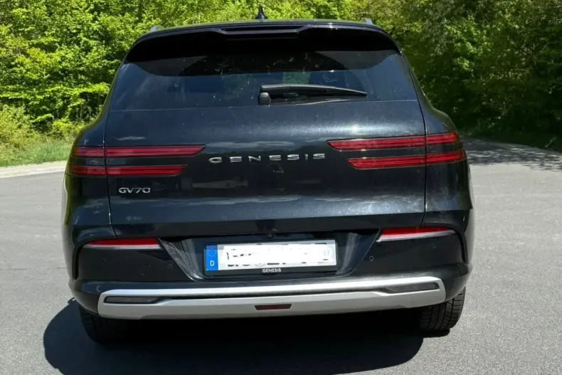 Genesis GV70 din 2023 cu 25.000 km - oferta GEN105641 - foto 3