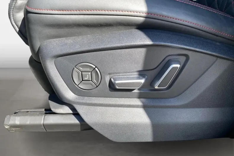 Audi Q7 din 2024 cu 30.000 km - oferta AUD105646 - foto 9