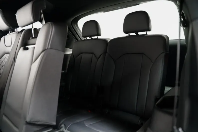 Audi Q7 din 2023 cu 49.404 km - oferta AUD105654 - foto 13