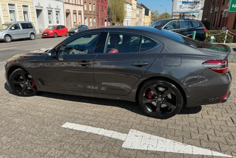 Genesis G70 din 2023 cu 4.380 km - oferta GEN105665 - foto 6