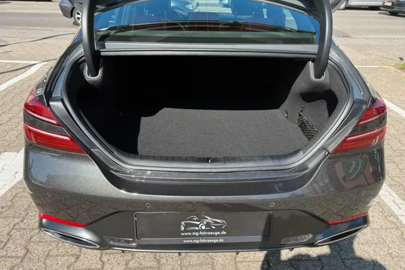 Genesis G70 din 2023 cu 4.380 km - oferta GEN105665 - foto 14