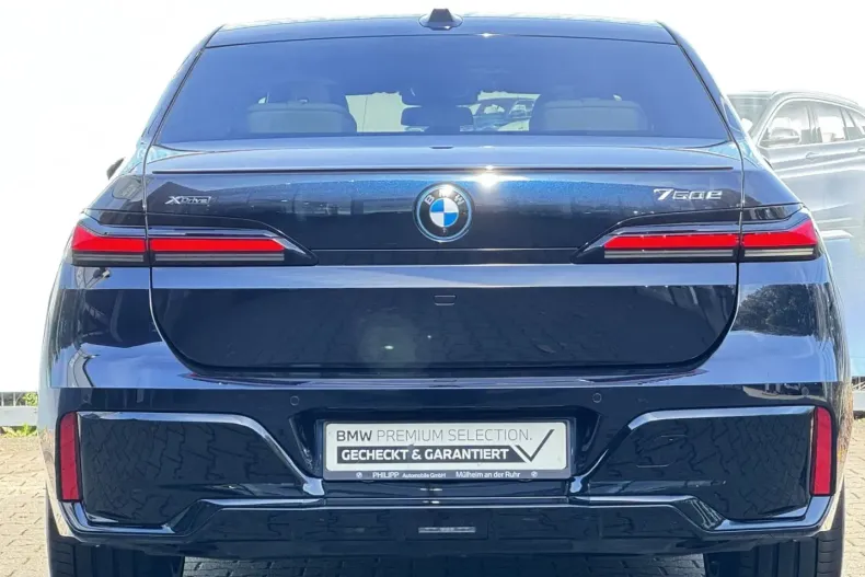 BMW 750 din 2024 cu 23.581 km - oferta BMW105721 - foto 7