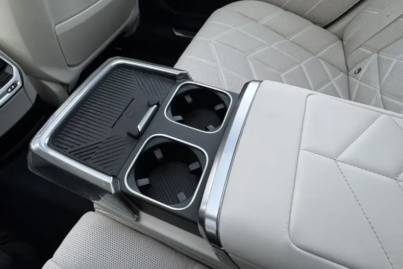 BMW 750 din 2024 cu 23.581 km - oferta BMW105721 - foto 25