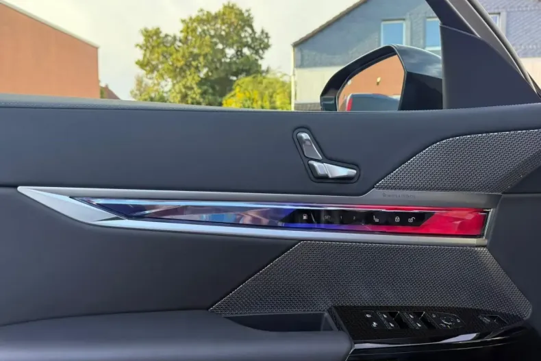 BMW 750 din 2023 cu 21.937 km - oferta BMW105722 - foto 27