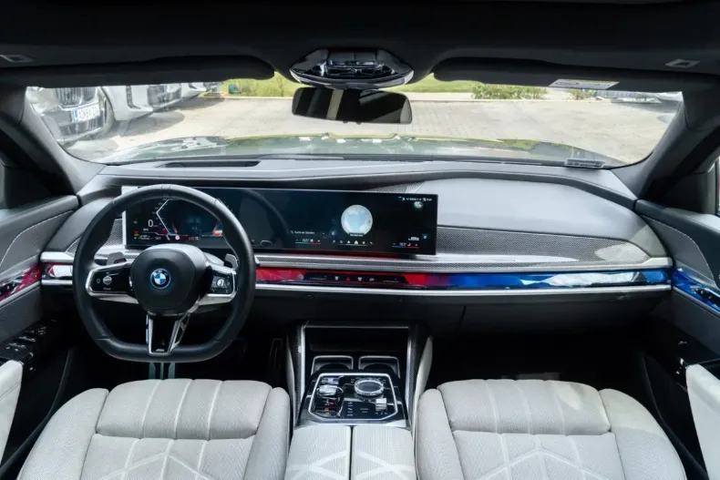 BMW 750 din 2023 cu 46.100 km - oferta BMW105724 - foto 13