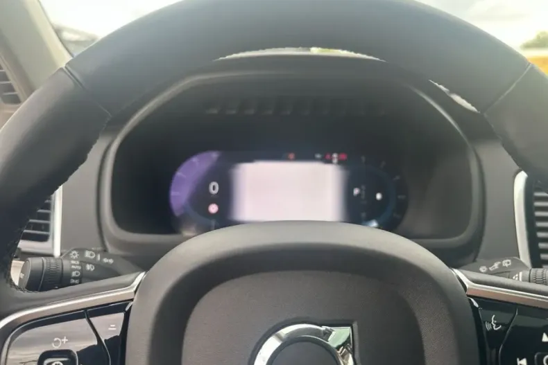 Volvo XC90 din 2024 cu 27.384 km - oferta VOL105729 - foto 11