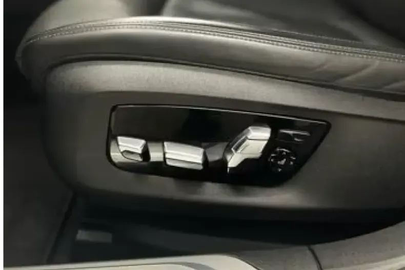 BMW 750 din 2021 cu 79.987 km - oferta BMW105741 - foto 2