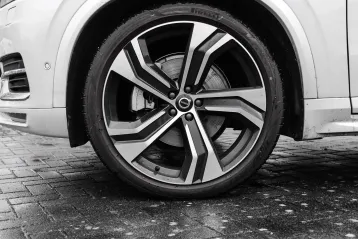 Volvo XC90 din 2023 - oferta VOL105742