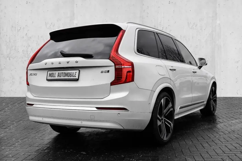 Volvo XC90 din 2023 cu 18.442 km - oferta VOL105742 - foto 2
