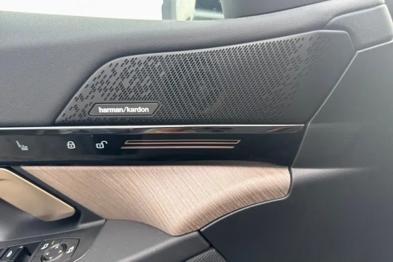 BMW 530 din 2024 cu 42.501 km - oferta BMW105758 - foto 18