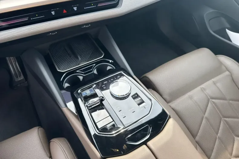 BMW 530 din 2024 cu 42.501 km - oferta BMW105758 - foto 19