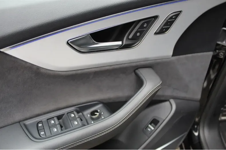 Audi Q8 din 2023 cu 37.800 km - oferta AUD105759 - foto 27