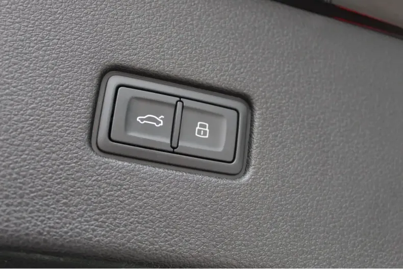 Audi Q8 din 2023 cu 37.800 km - oferta AUD105759 - foto 29