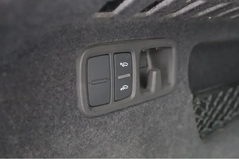 Audi Q8 din 2023 cu 37.800 km - oferta AUD105759 - foto 30