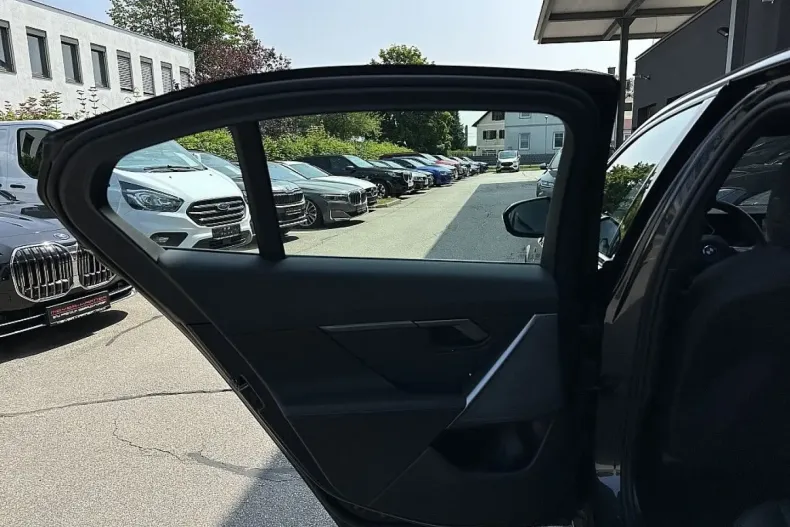 BMW 530 din 2024 cu 11.685 km - oferta BMW105762 - foto 20