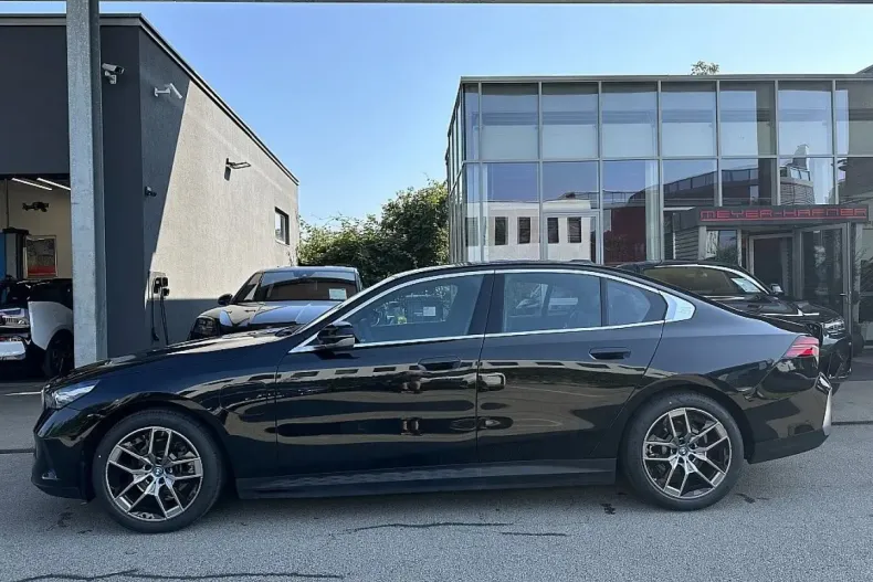 BMW 530 din 2024 cu 10.158 km - oferta BMW105763 - foto 7