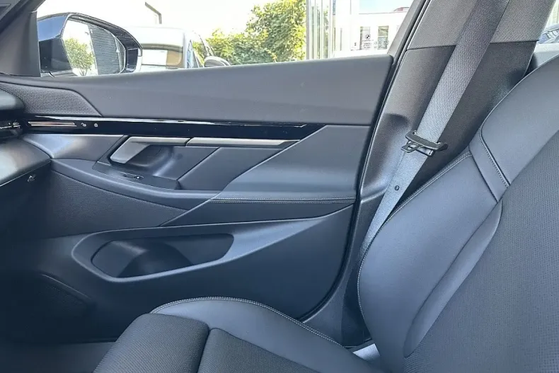 BMW 530 din 2024 cu 10.158 km - oferta BMW105763 - foto 15