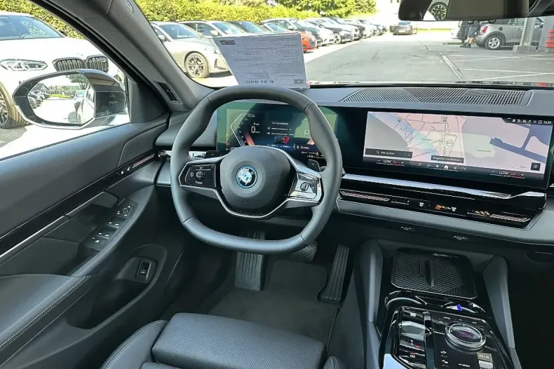 BMW 530 din 2024 cu 10.158 km - oferta BMW105763 - foto 23