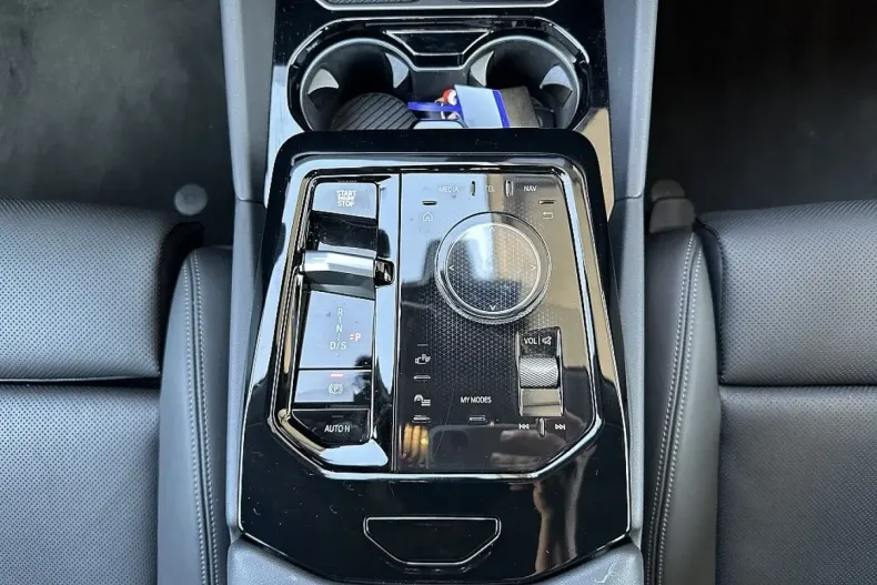 BMW 530 din 2024 cu 10.158 km - oferta BMW105763 - foto 26