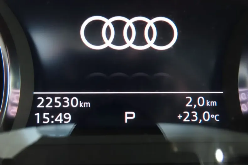 Audi Q5 din 2024 cu 22.530 km - oferta AUD105793 - foto 8