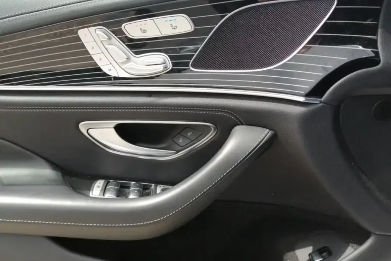 Mercedes-Benz CLS 53 AMG din 2020 cu 54.100 km - oferta MER105806 - foto 3