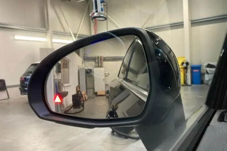 Mercedes-Benz GLC 200 din 2024 cu 19.900 km - oferta MER105821 - foto 7